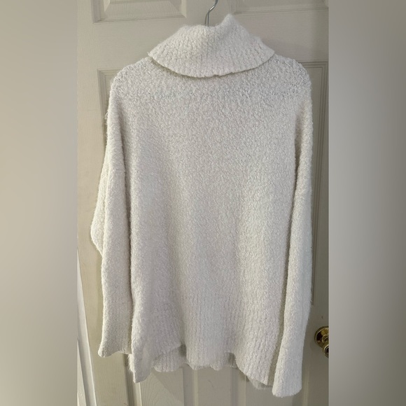 AUTHENTIC AERIE OVERSIZED TURTLENECK SWEATER SIZE XL - Picture 2 of 4